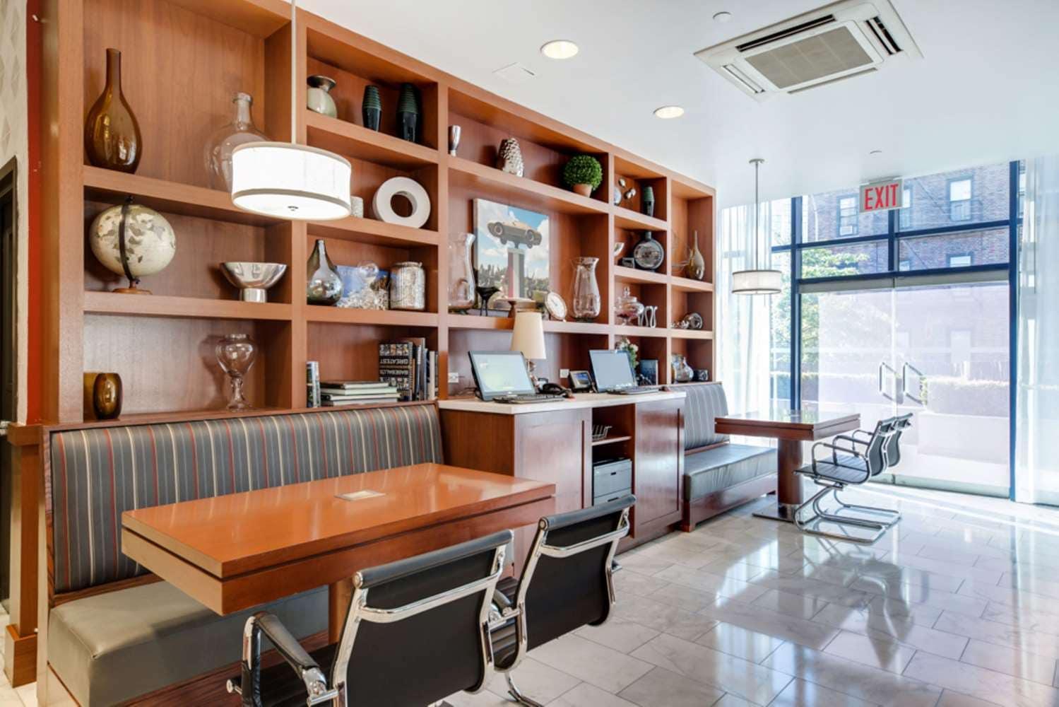 Vista Lic Hotel, Premier Collection By Best Western New York City Exterior photo
