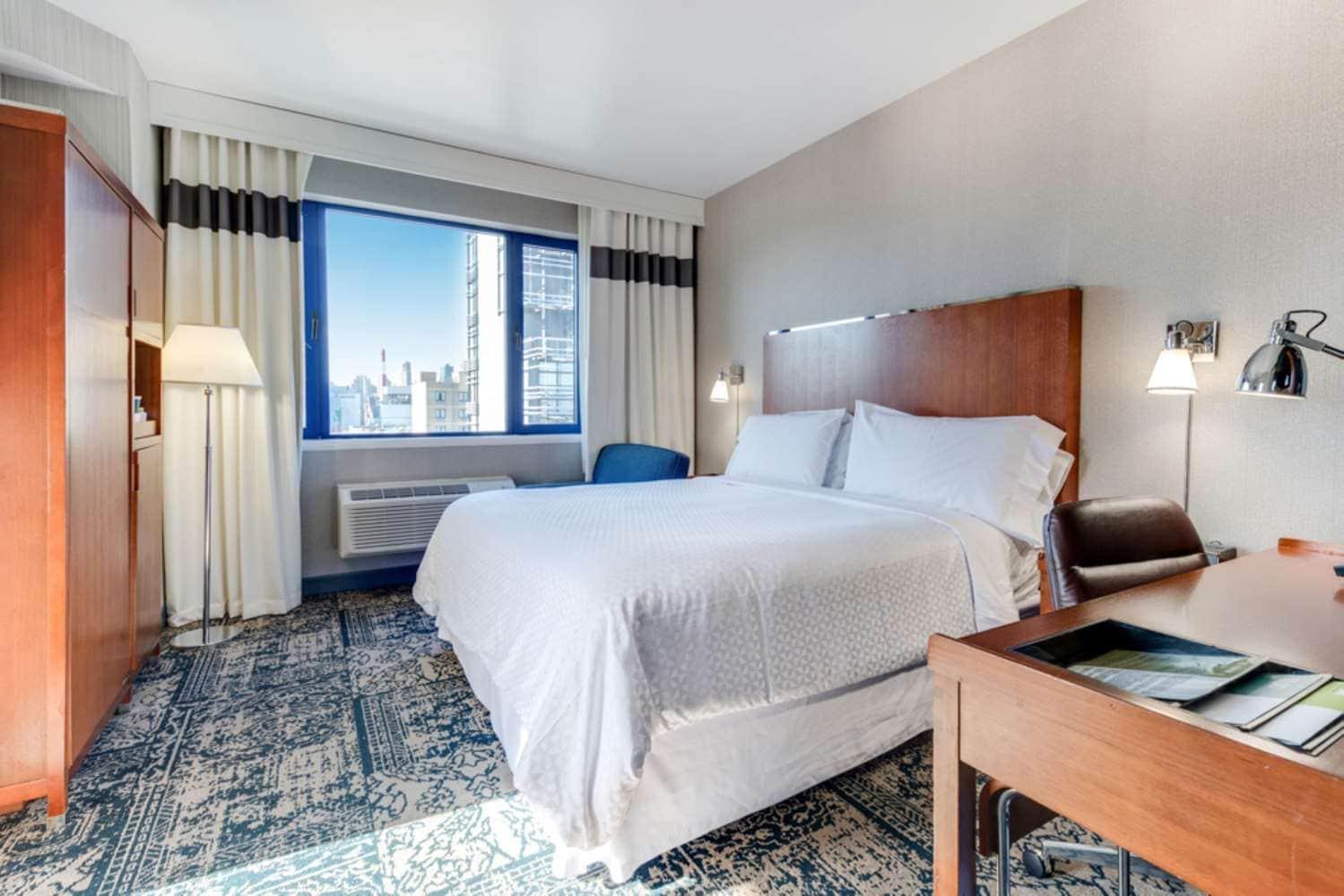 Vista Lic Hotel, Premier Collection By Best Western New York City Exterior photo