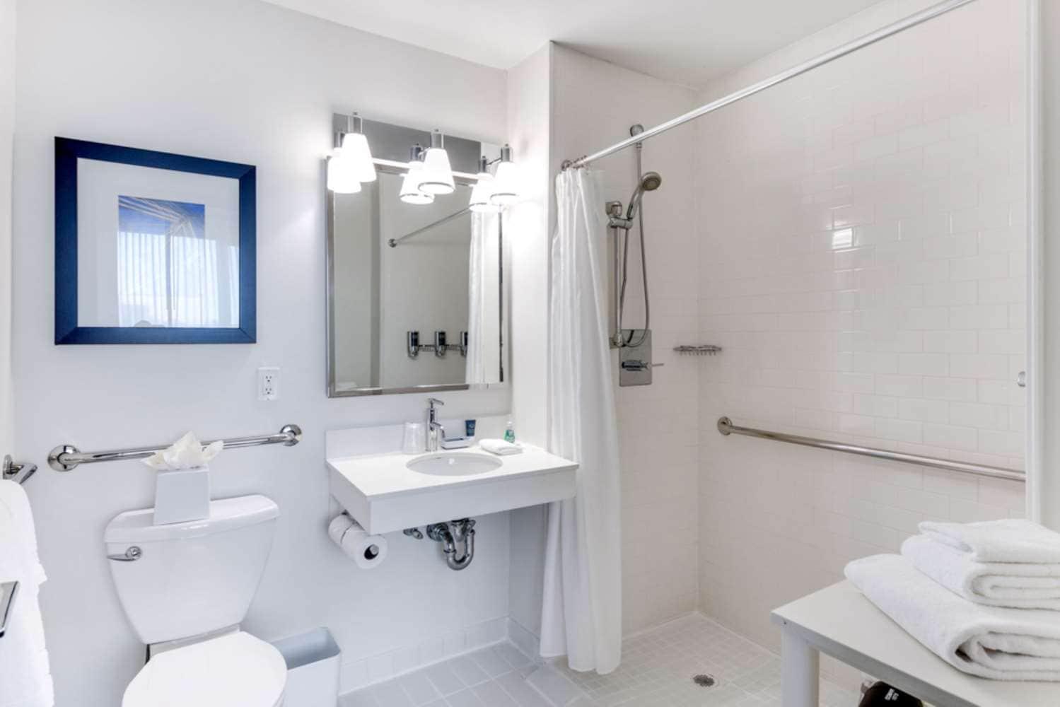Vista Lic Hotel, Premier Collection By Best Western New York City Exterior photo