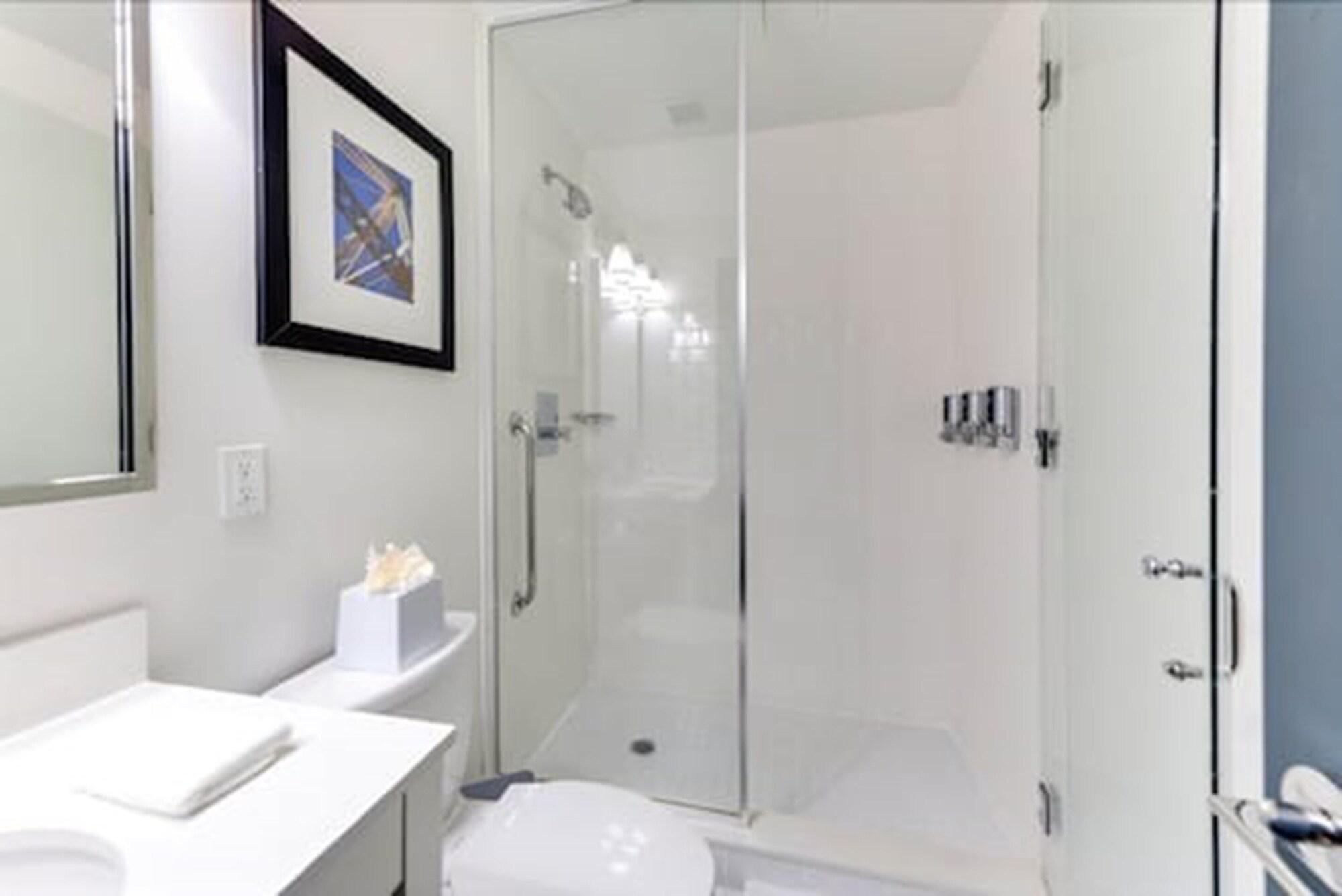 Vista Lic Hotel, Premier Collection By Best Western New York City Exterior photo