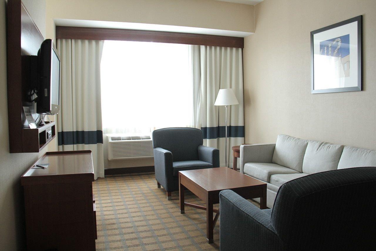 Vista Lic Hotel, Premier Collection By Best Western New York City Exterior photo