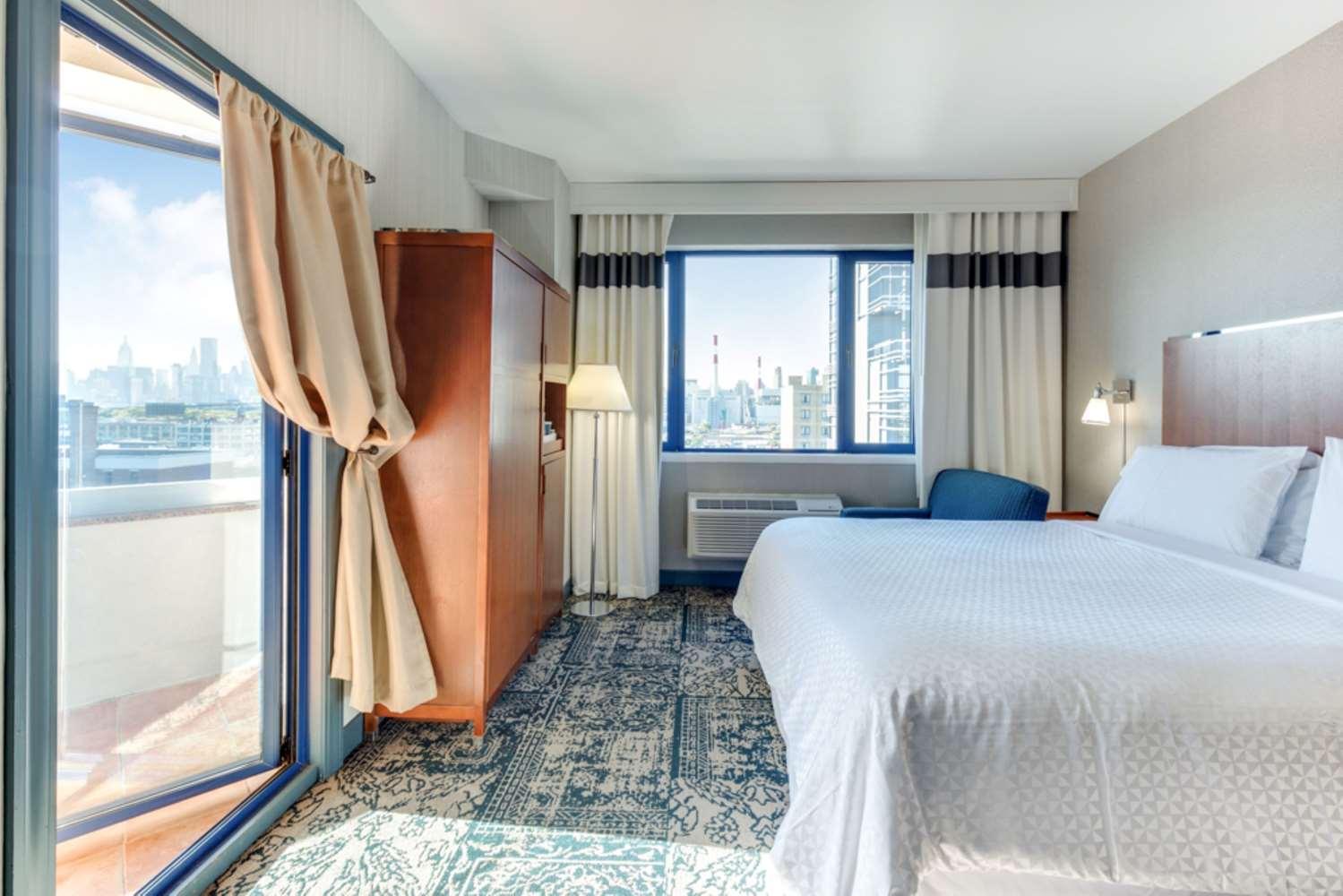 Vista Lic Hotel, Premier Collection By Best Western New York City Exterior photo