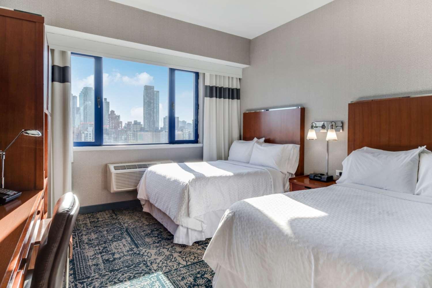 Vista Lic Hotel, Premier Collection By Best Western New York City Exterior photo