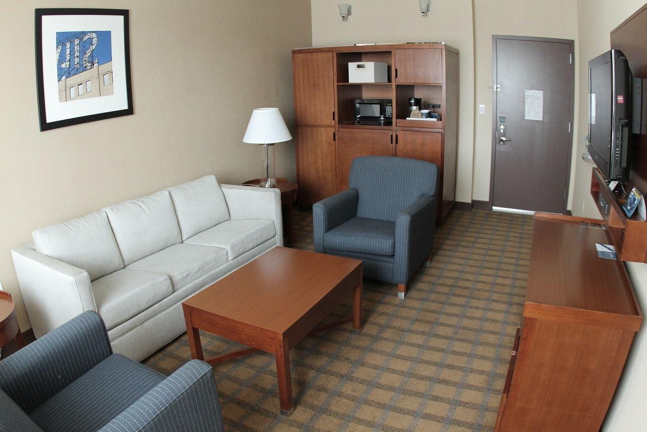 Vista Lic Hotel, Premier Collection By Best Western New York City Exterior photo